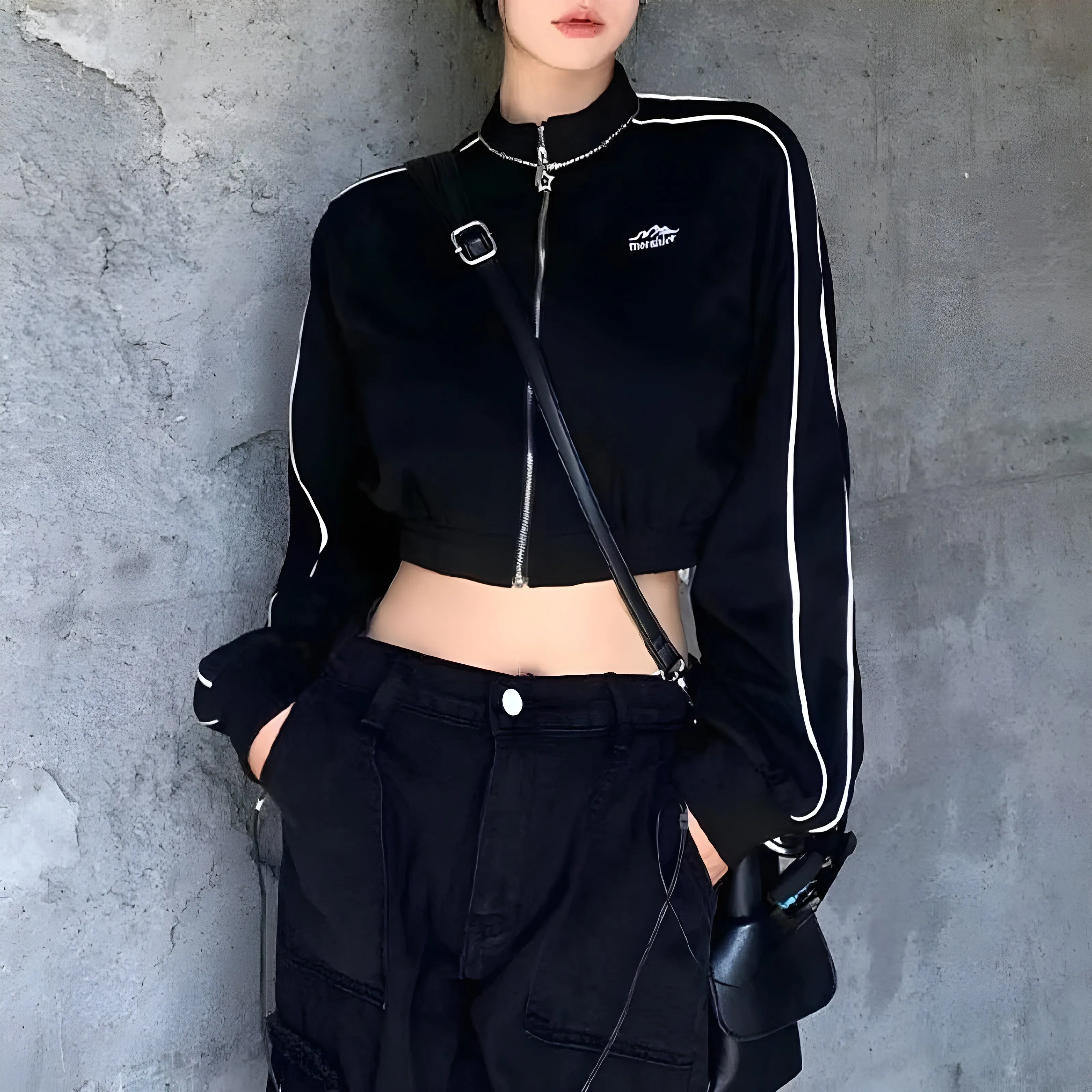 Crop Sweater Techwear