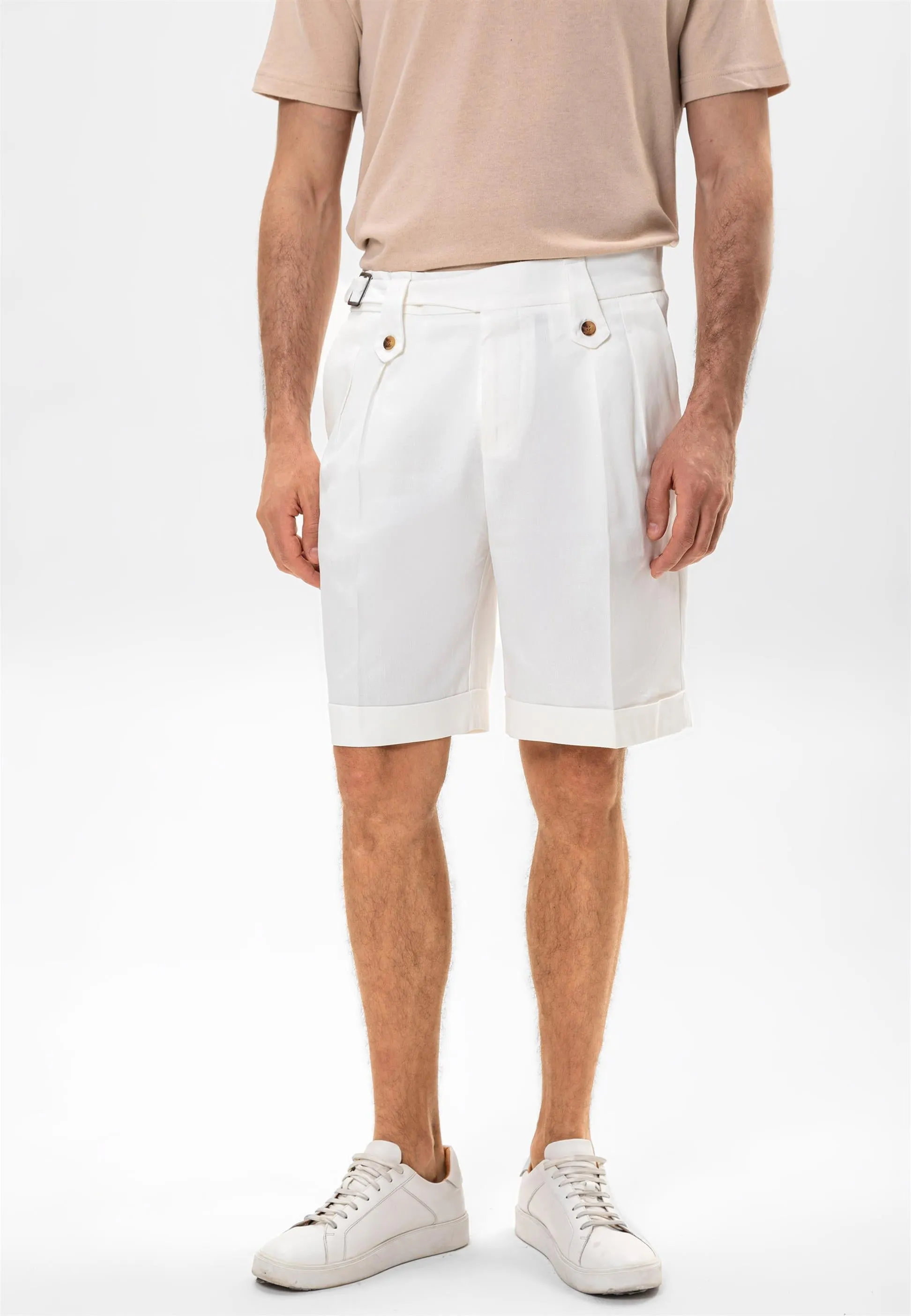 Men's White Buckle Detailed Pleated  Shorts - Wessi